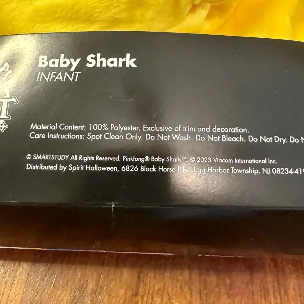 Spirit Halloween Pinkfong Baby Shark Infant Costume 12-18 Months Yellow NIP